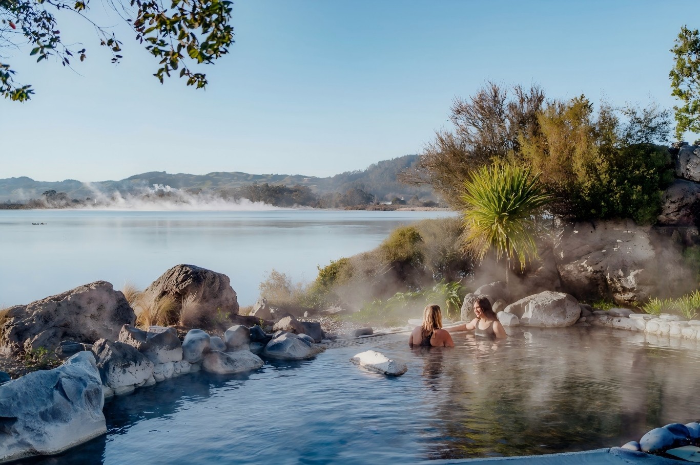 PS-Deluxe-Lake-Spa-LR-207(1).jpg